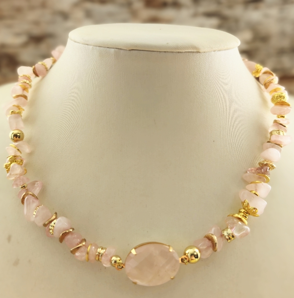 Pink Rose Quartz Stones With Rose Quartz Pendant In 18K Gold Plated Necklace